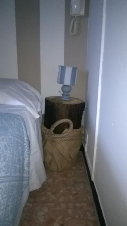 Bed Il Faro Bed and Breakfast Finale Ligure Εξωτερικό φωτογραφία
